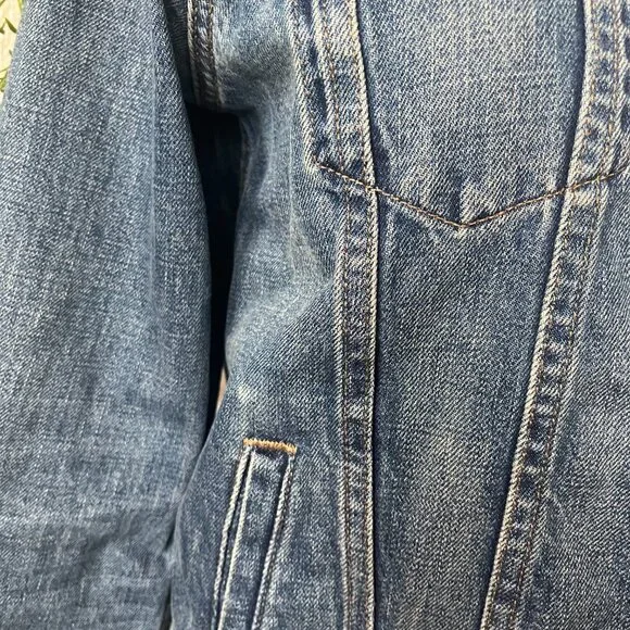 GAP Jean Jacket | Classic Denim Jacket | Size XS - Picture 4 of 8